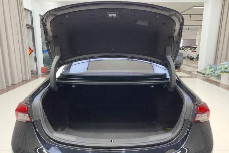 Used Buick LaCrosse 2021 652T Luxury Model Trunk
