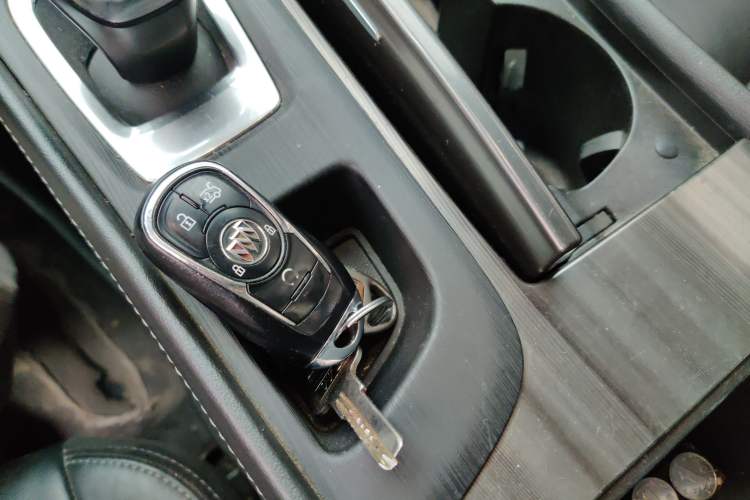 Used Buick LaCrosse 2021 652T Luxury Model Vehicle Key