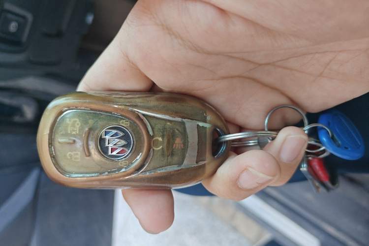Used Buick LaCrosse 2021 652T Luxury Model Vehicle Key