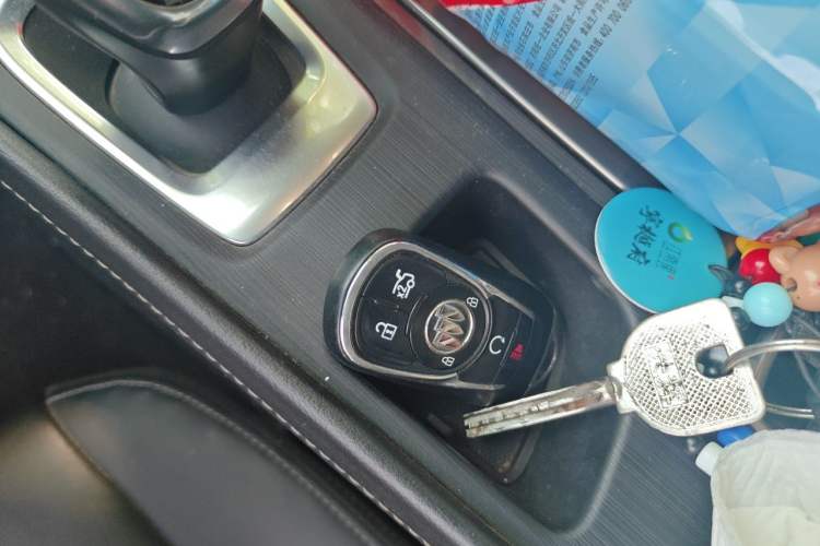 Used Buick LaCrosse 2021 652T Luxury Model Vehicle Key