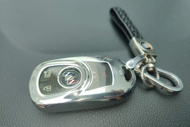Used Buick LaCrosse 2021 652T Luxury Model Vehicle Key