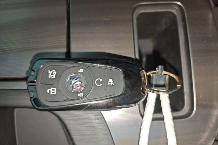 Used Buick LaCrosse 2021 552T Luxury Version Vehicle Key