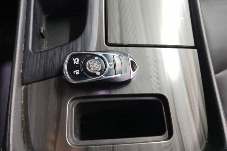 Used Buick LaCrosse 2021 652T Luxury Model Vehicle Key