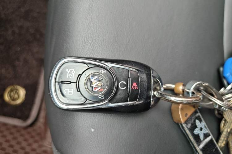 Used Buick LaCrosse 2021 652T Luxury Model Vehicle Key