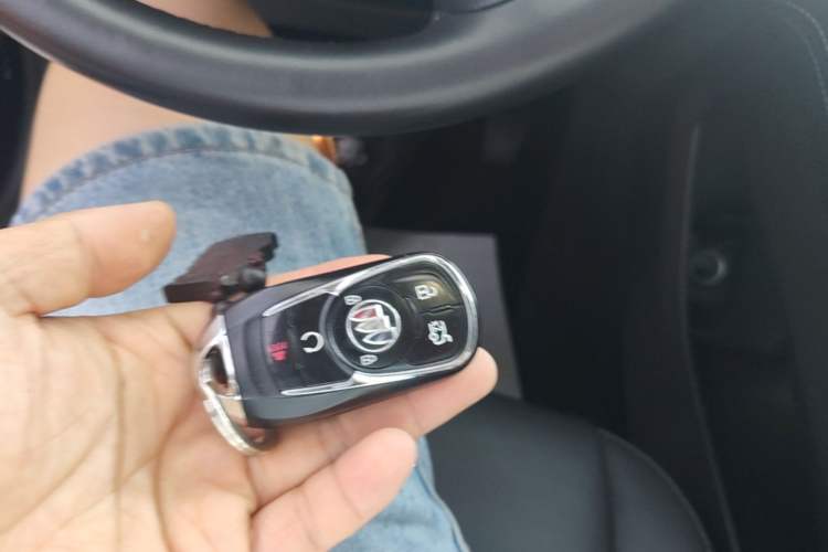 Used Buick LaCrosse 2021 552T Luxury Version Vehicle Key