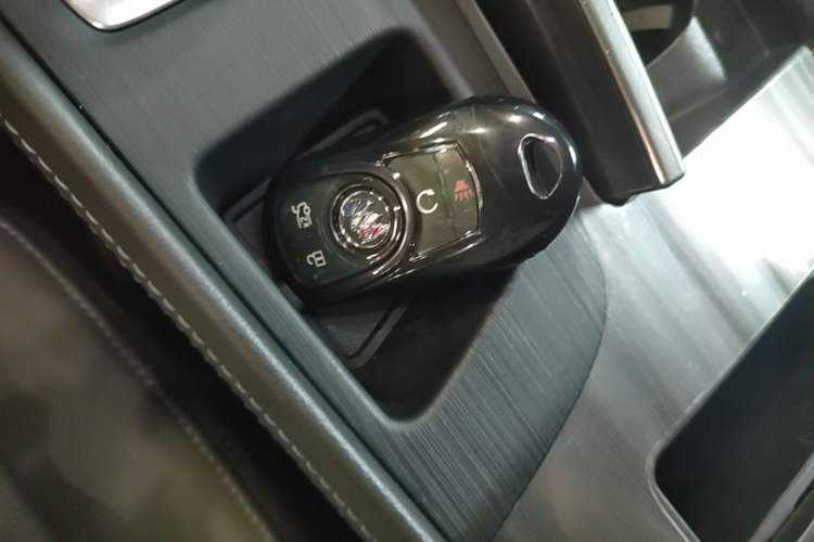 Used Buick LaCrosse 2021 652T Luxury Model Vehicle Key