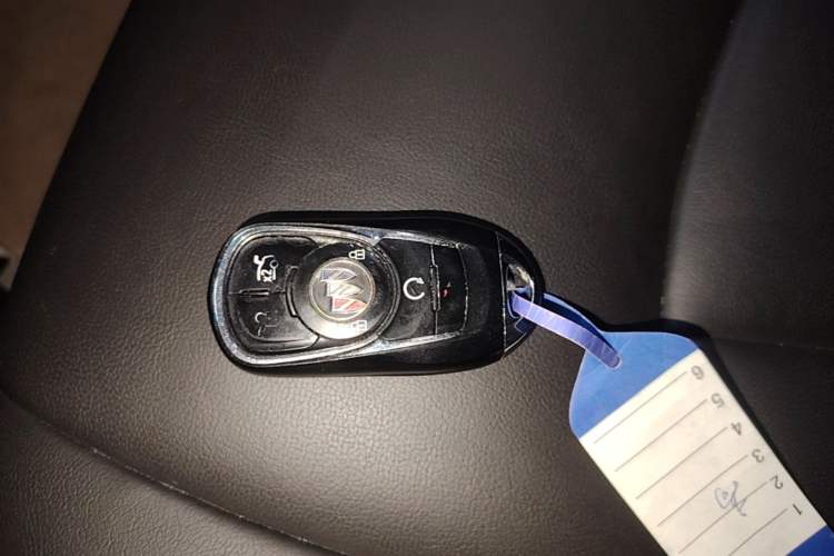 Used Buick LaCrosse 2021 652T Luxury Model Vehicle Key
