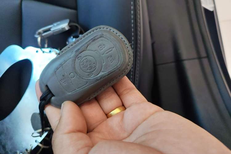 Used Buick LaCrosse 2021 652T Luxury Model Vehicle Key