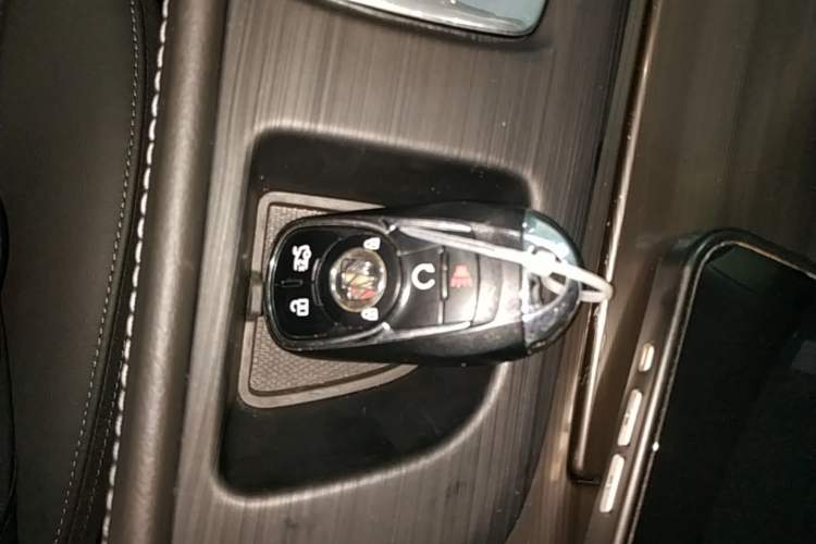Used Buick LaCrosse 2021 652T Luxury Model Vehicle Key