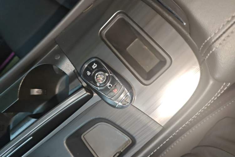 Used Buick LaCrosse 2021 652T Luxury Model Vehicle Key