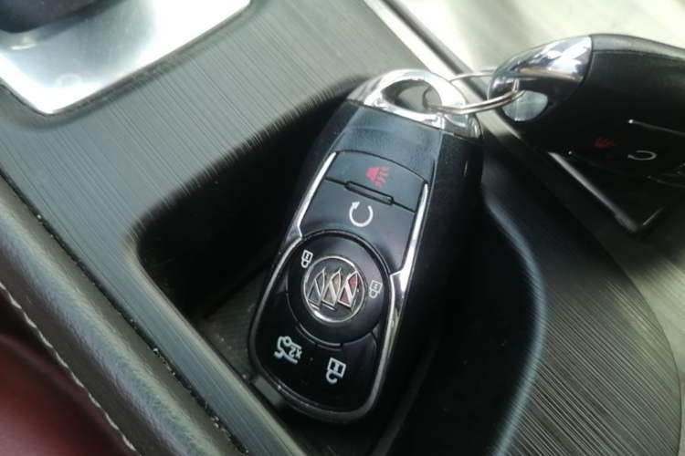 Used Buick LaCrosse 2021 652T Luxury Model Vehicle Key