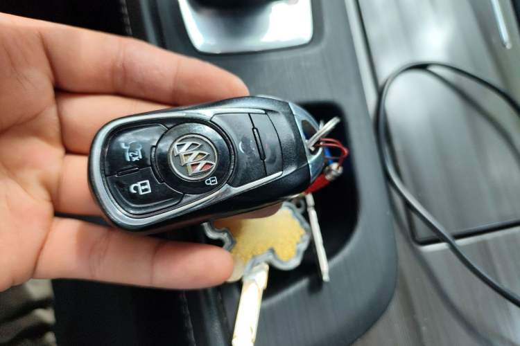 Used Buick LaCrosse 2021 652T Luxury Model Vehicle Key