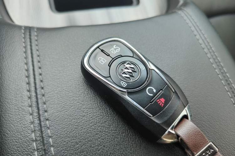 Used Buick LaCrosse 2021 652T Luxury Model Vehicle Key