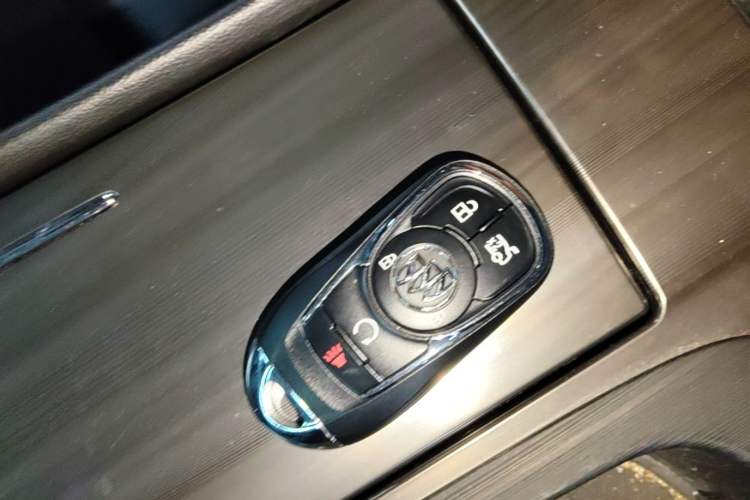 Used Buick LaCrosse 2021 552T Luxury Version Vehicle Key