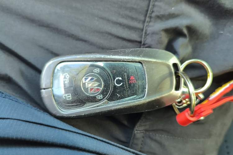 Used Buick LaCrosse 2021 652T Luxury Model Vehicle Key
