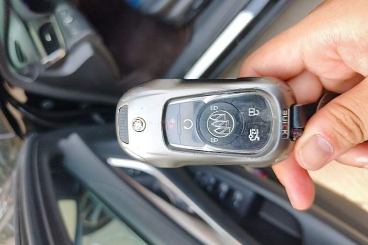 Used Buick LaCrosse 2021 652T Luxury Model Vehicle Key