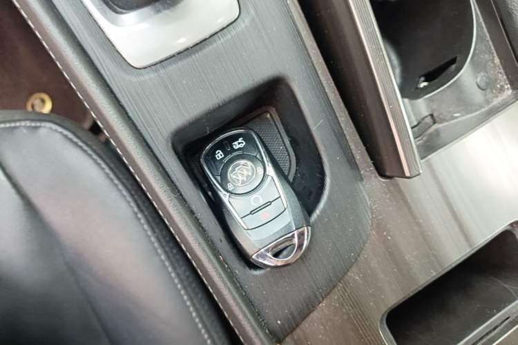 Used Buick LaCrosse 2021 652T Luxury Model Vehicle Key