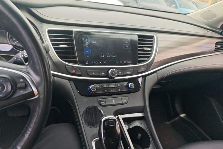 Used Buick LaCrosse 2021 652T Luxury Model Audio And AC Panel