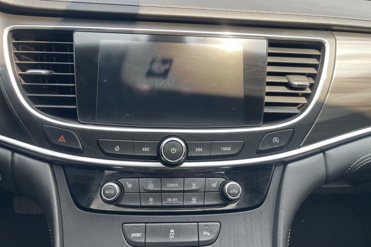 Used Buick LaCrosse 2021 652T Luxury Model Audio And AC Panel