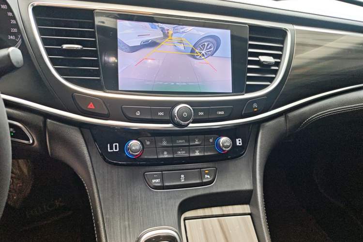 Used Buick LaCrosse 2021 652T Luxury Model Audio And AC Panel