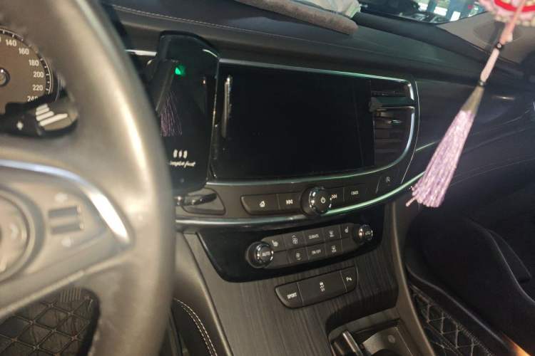 Used Buick LaCrosse 2021 652T Luxury Model Audio And AC Panel