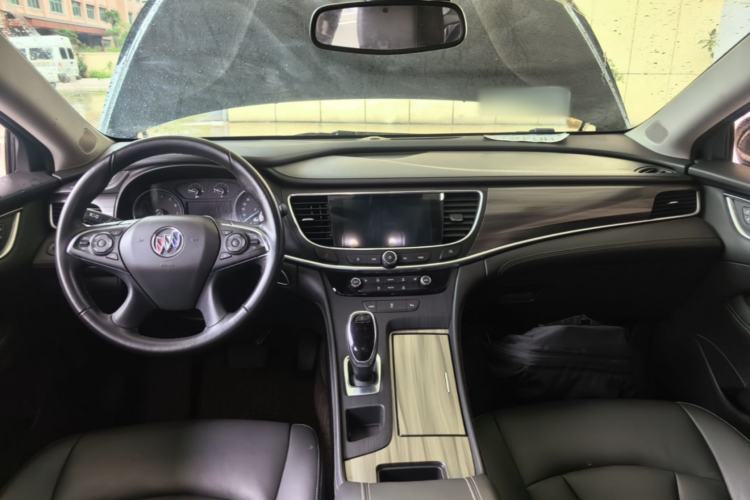 Used Buick LaCrosse 2021 652T Luxury Model Center Console