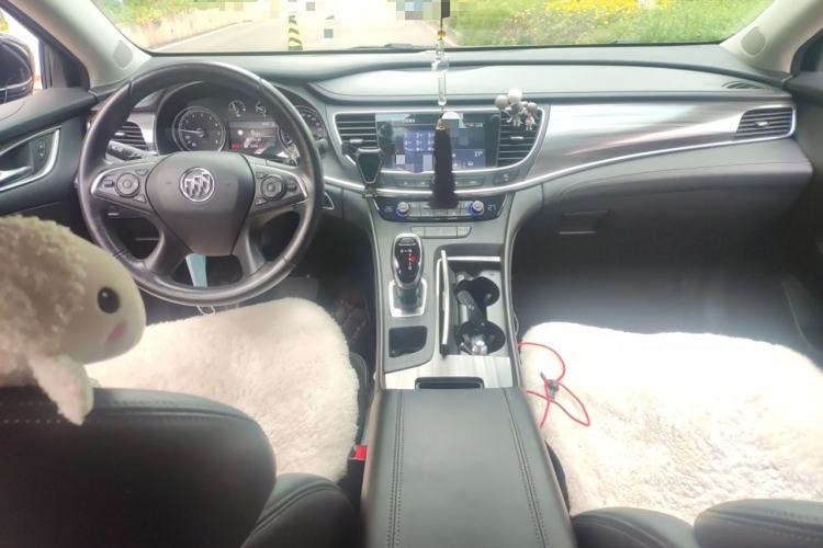 Used Buick LaCrosse 2021 652T Premium Edition Center Console