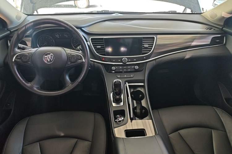 Used Buick LaCrosse 2021 652T Luxury Model Center Console