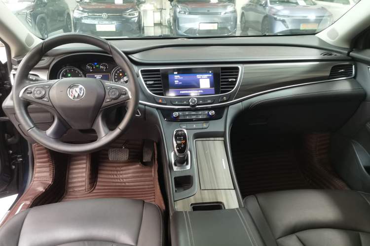 Used Buick LaCrosse 2021 652T Luxury Model Center Console