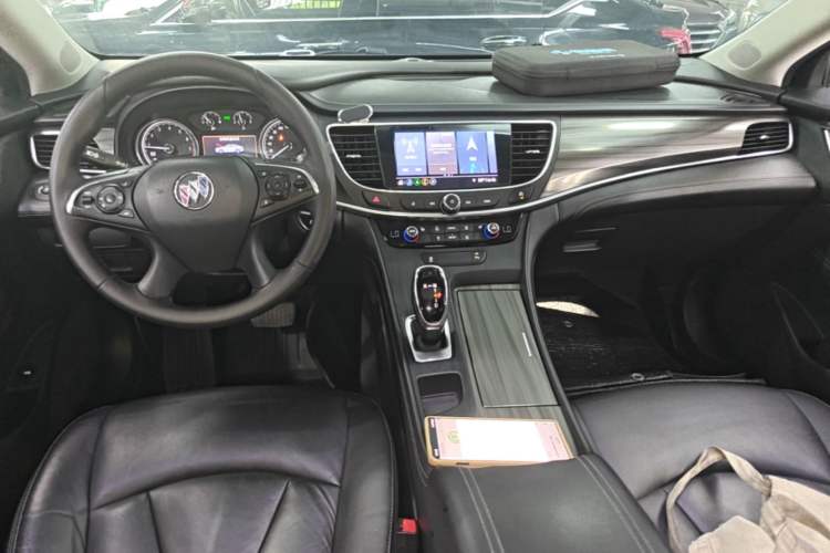 Used Buick LaCrosse 2021 552T Luxury Version Center Console