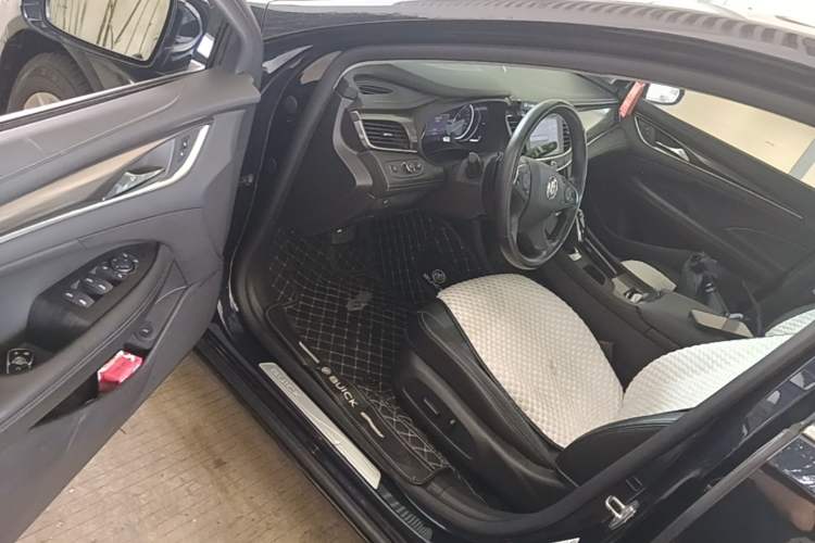 Used Buick LaCrosse 2021 552T Luxury Version Driver Seat