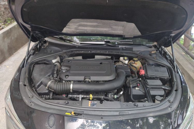 Used Buick LaCrosse 2021 652T Premium Edition Engine Bay