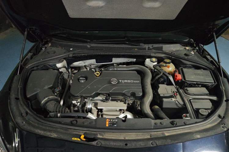 Used Buick LaCrosse 2021 552T Luxury Version Engine Bay