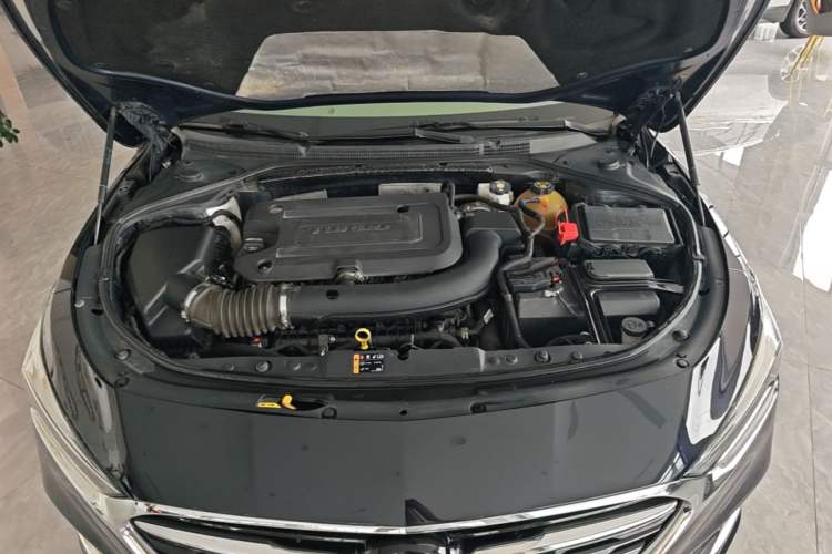 Used Buick LaCrosse 2021 652T Luxury Model Engine Bay