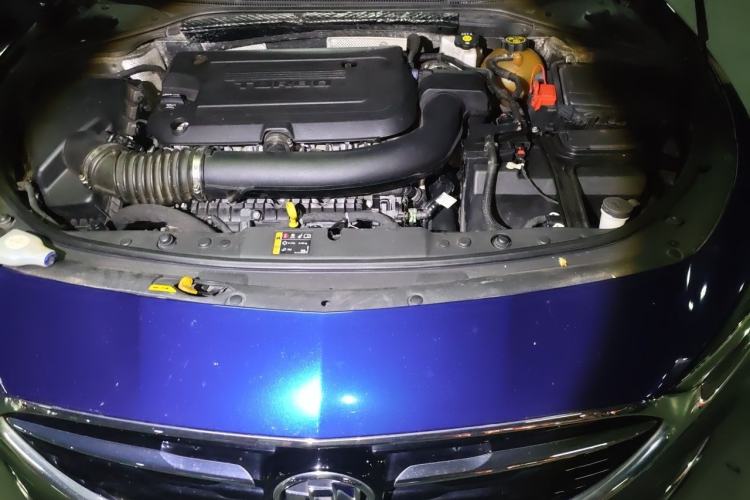 Used Buick LaCrosse 2021 652T Premium Edition Engine Bay