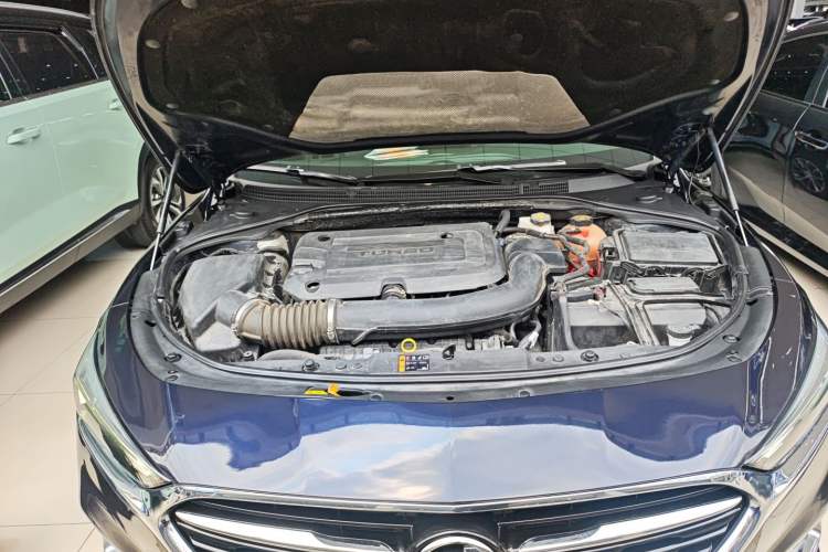 Used Buick LaCrosse 2021 652T Luxury Model Engine Bay