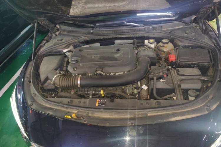 Used Buick LaCrosse 2021 652T Luxury Model Engine Bay