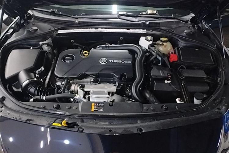 Used Buick LaCrosse 2021 552T Luxury Version Engine Bay
