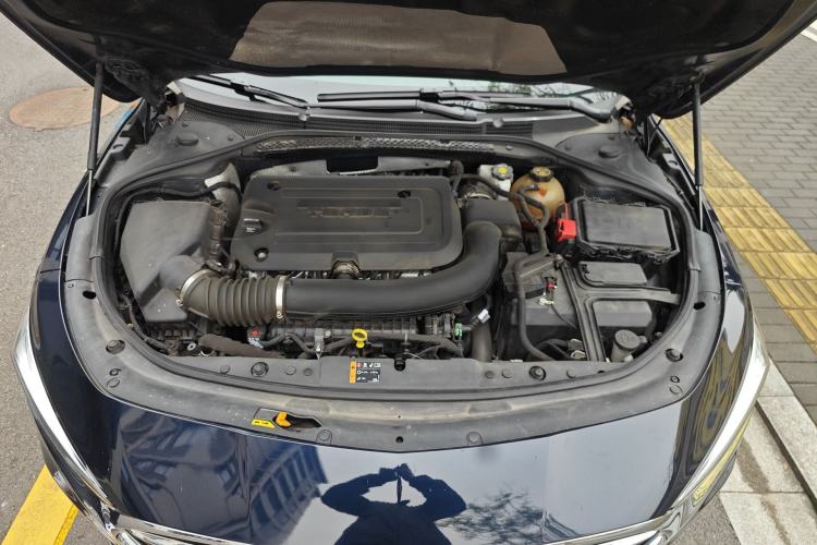 Used Buick LaCrosse 2021 652T Luxury Model Engine Bay