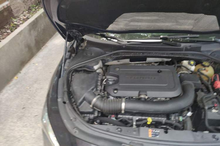 Used Buick LaCrosse 2021 652T Premium Edition Engine Bay Right