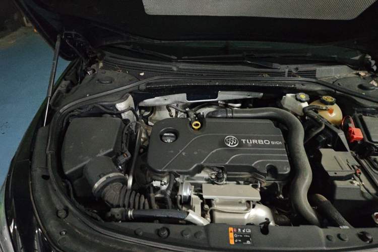 Used Buick LaCrosse 2021 552T Luxury Version Engine Bay Right