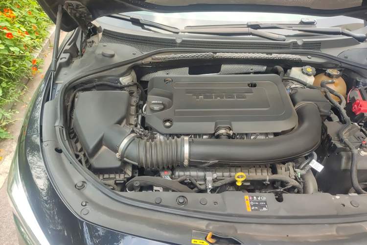 Used Buick LaCrosse 2021 652T Premium Edition Engine Bay Right