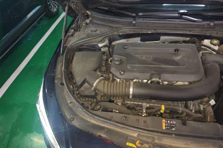 Used Buick LaCrosse 2021 652T Luxury Model Engine Bay Right