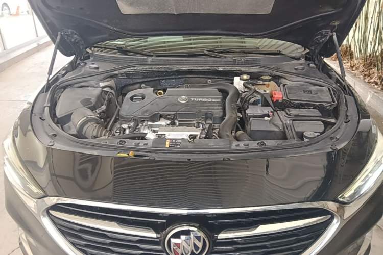 Used Buick LaCrosse 2021 552T Luxury Version Engine Bay