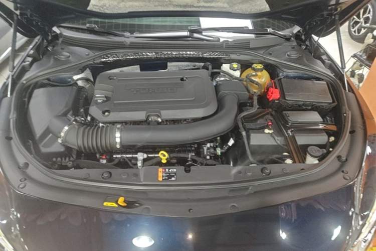 Used Buick LaCrosse 2021 652T Luxury Model Engine Bay
