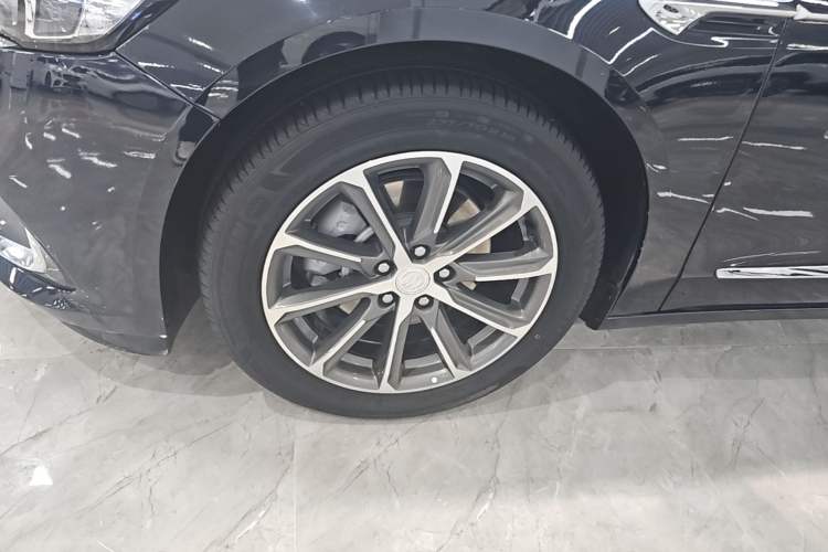 Used Buick LaCrosse 2021 652T Luxury Model Exterior 4
