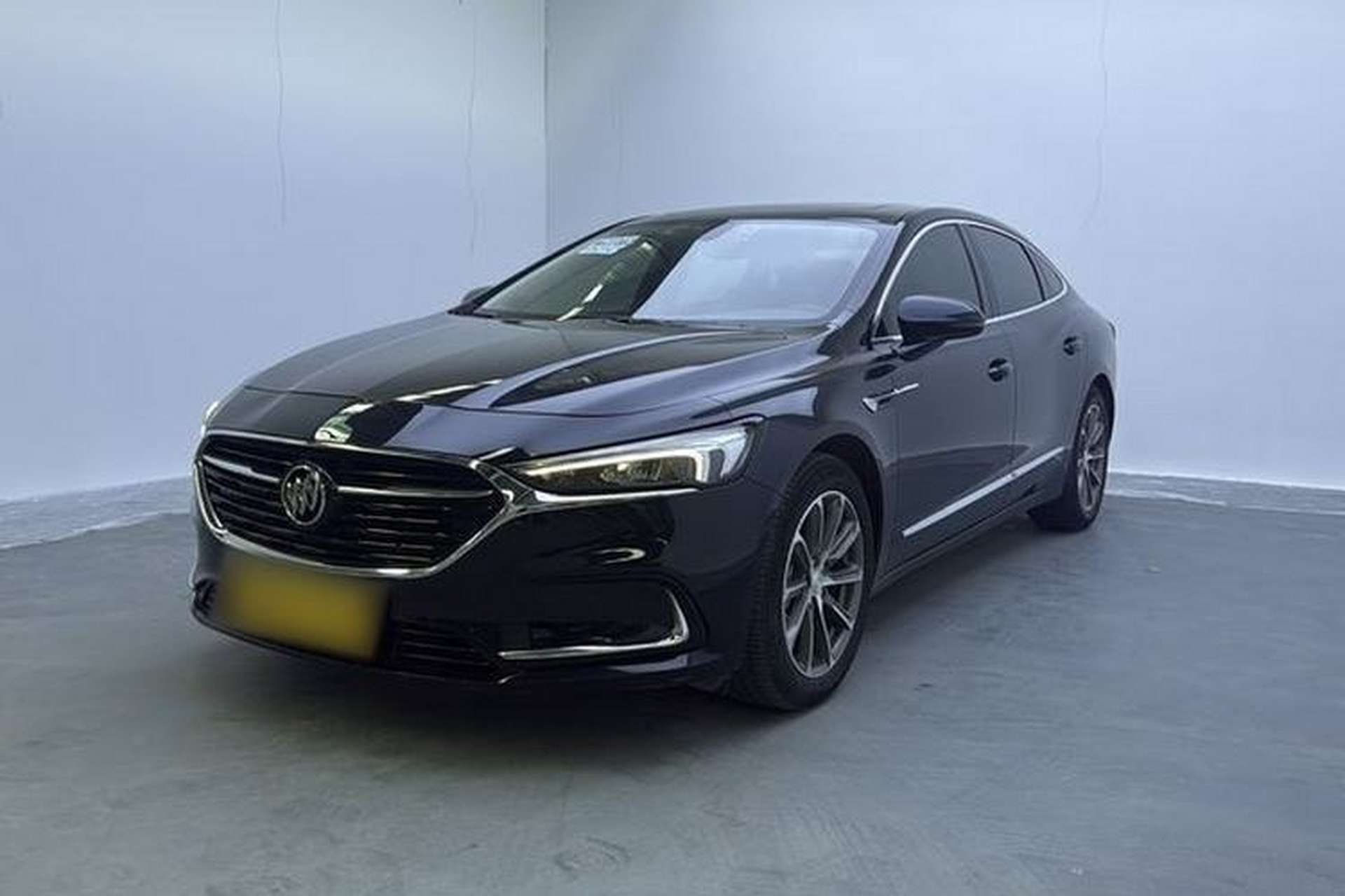 Used Buick LaCrosse 2021 652T Luxury Model Front Left 45 Deg