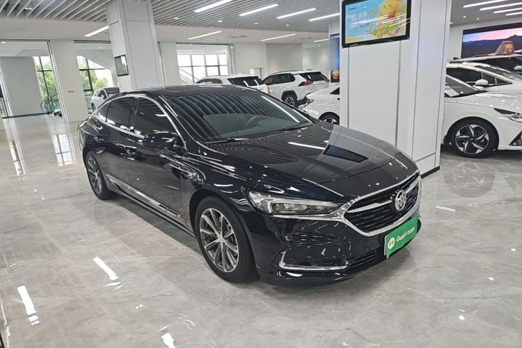 Used Buick LaCrosse 2021 652T Luxury Model Front Right 45 Deg