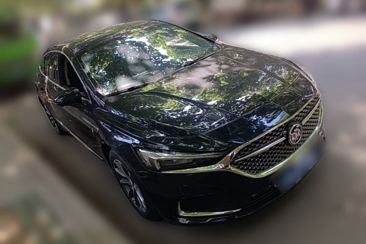 Used Buick LaCrosse 2021 652T Luxury Model Front Right 45 Deg