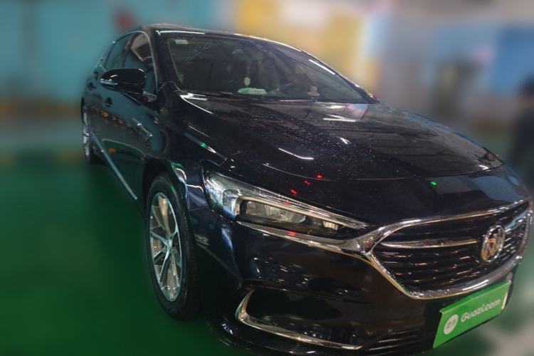 Used Buick LaCrosse 2021 652T Luxury Model Front Right 45 Deg